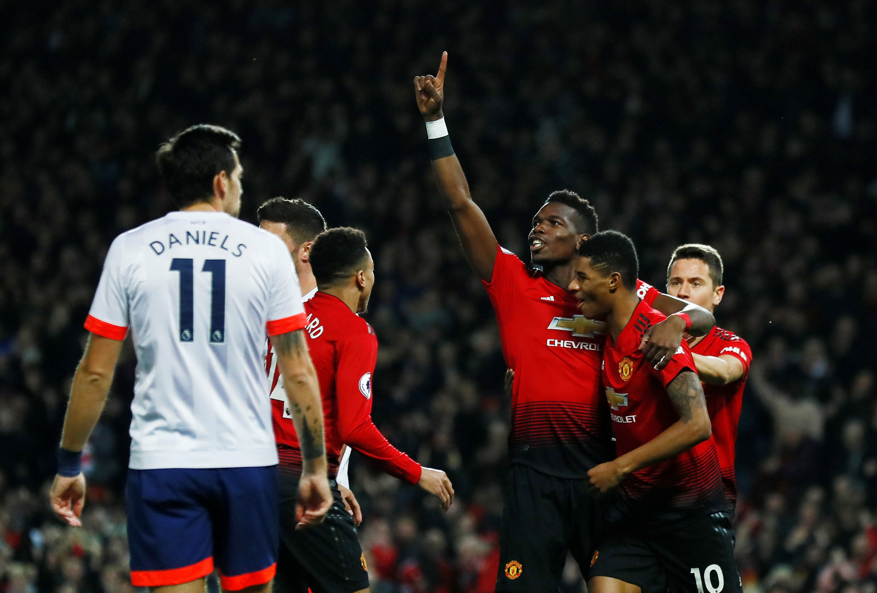 坊间盛传多 坊间盛传多